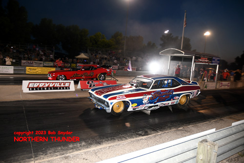 Michael Neal - 'Burnin' Love' (near lane) vs 
Don Knoblauch - 'Atomic Punk' (far lane)